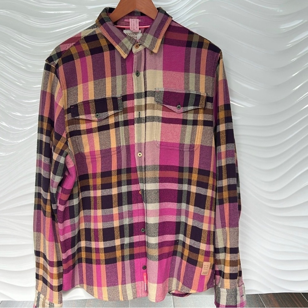 Men’s Scotch & Soda over shirt used once. Dry cleaned excellent condition Large